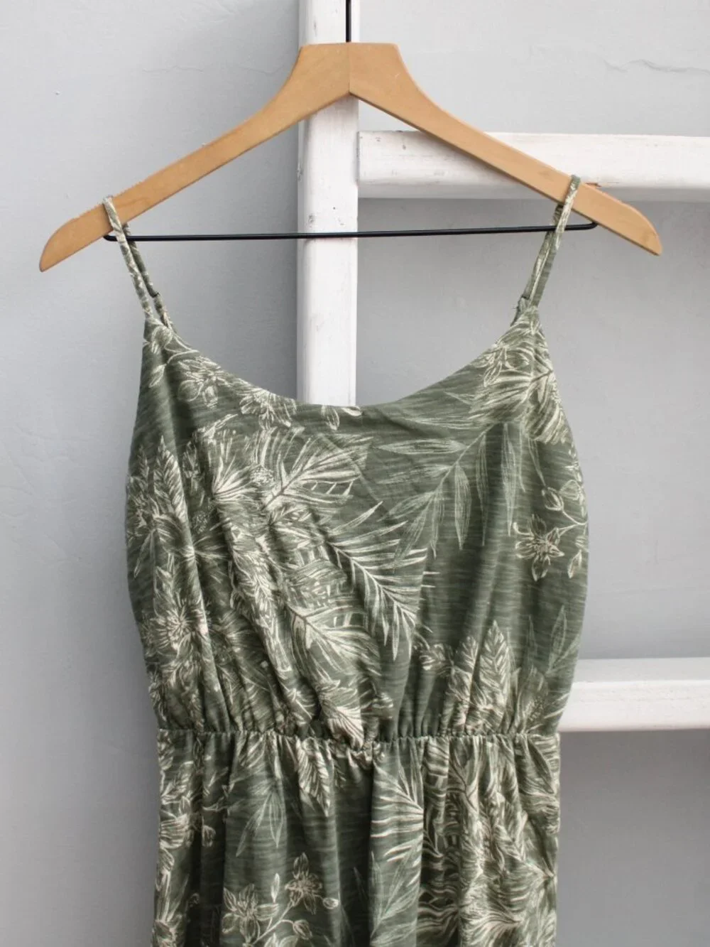 Old Navy Waist-Defined Printed Slub-Knit Dress Green Olive Tropical Small NWT - Picture 5 of 8